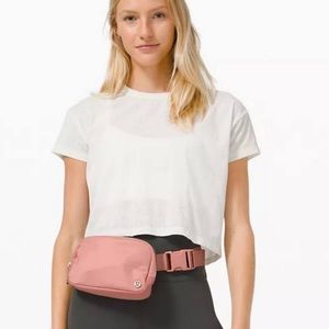 Lululemon Everywhere Belt Bag Crossbody 1L